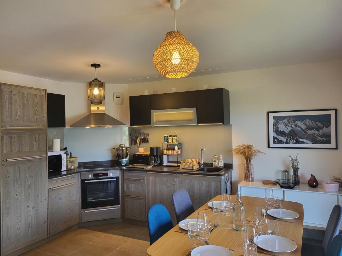Le Criou - 3 Bedroom Apartment 5 Minutes Walk To The Village Centre ซาโมอ็องส์ ภายนอก รูปภาพ